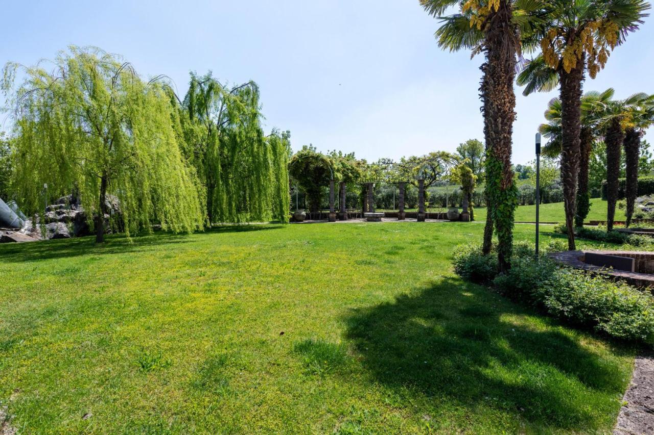Garda Paradise Country House Lonato Luaran gambar