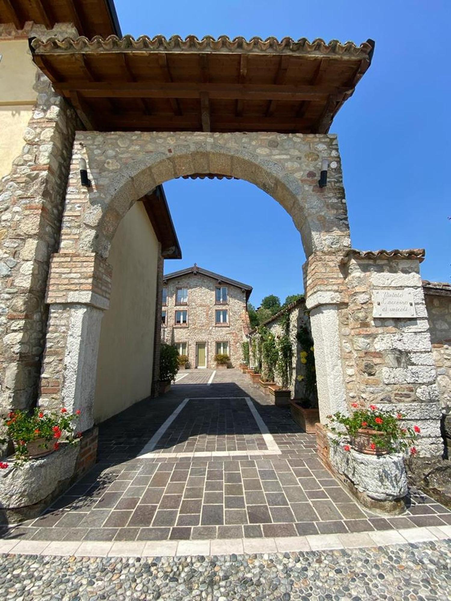Garda Paradise Country House Lonato Luaran gambar